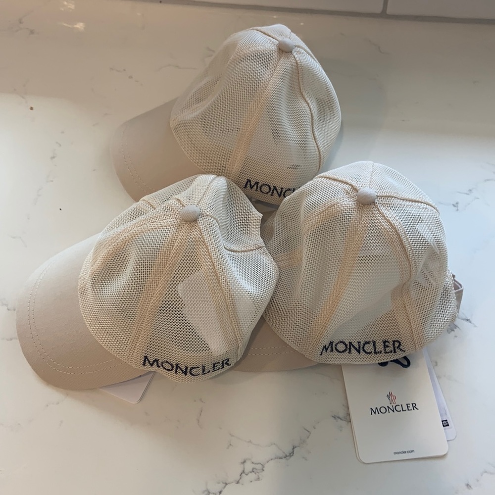 3 Moncler hats